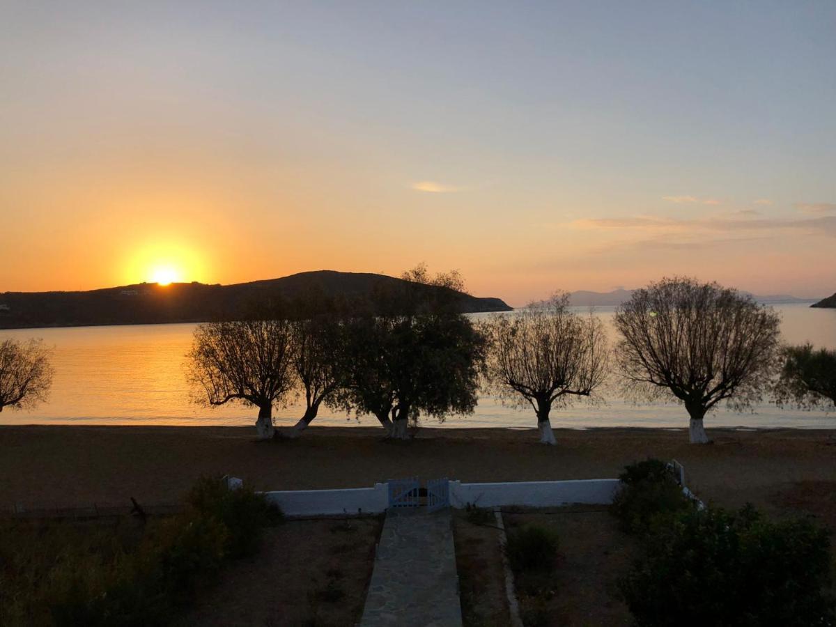Galazio Seaside Apartments Livadakia المظهر الخارجي الصورة
