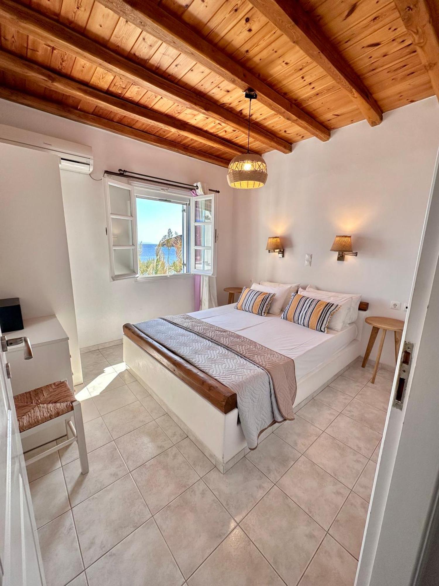 Galazio Seaside Apartments Livadakia المظهر الخارجي الصورة