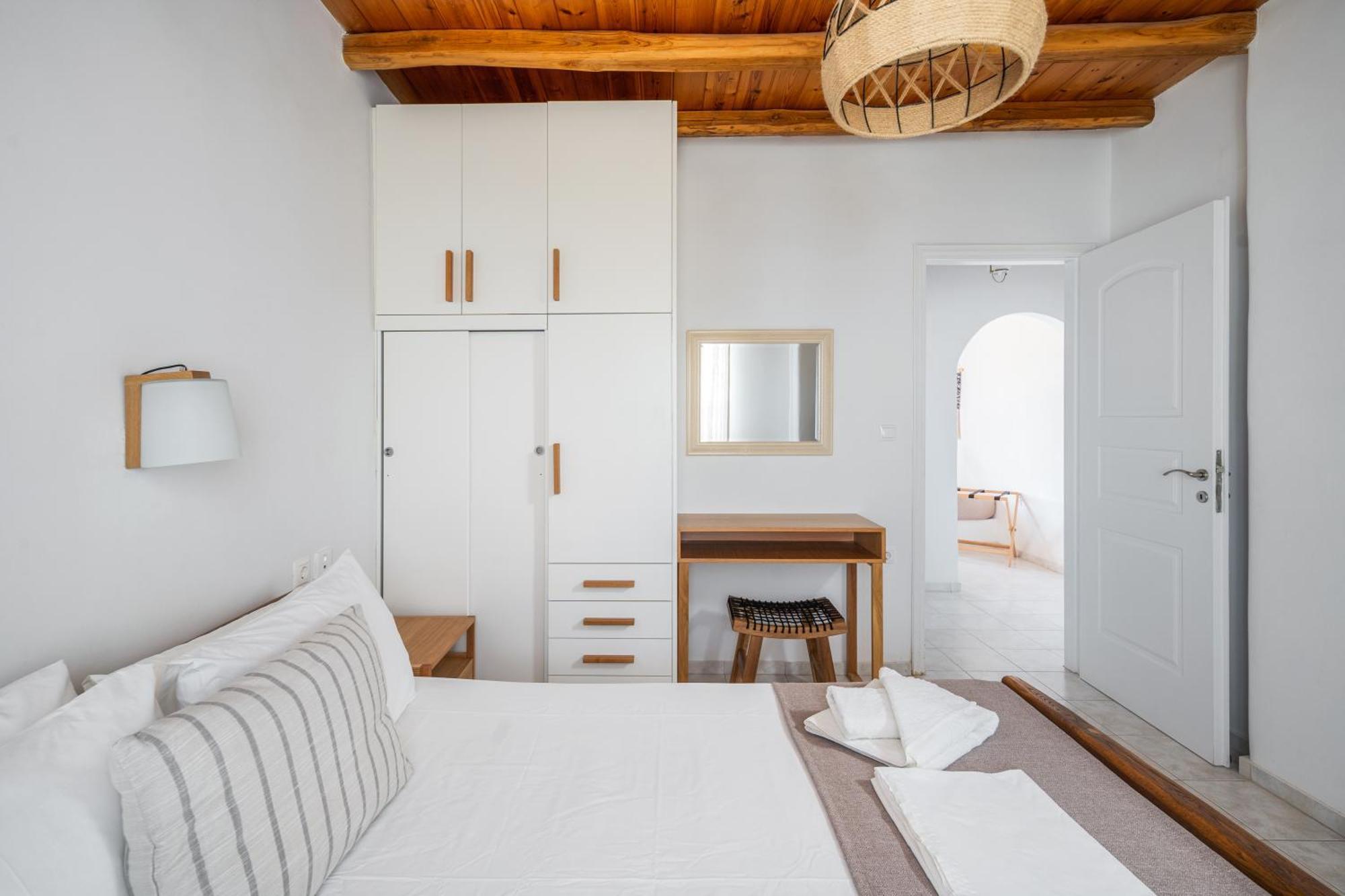 Galazio Seaside Apartments Livadakia الغرفة الصورة