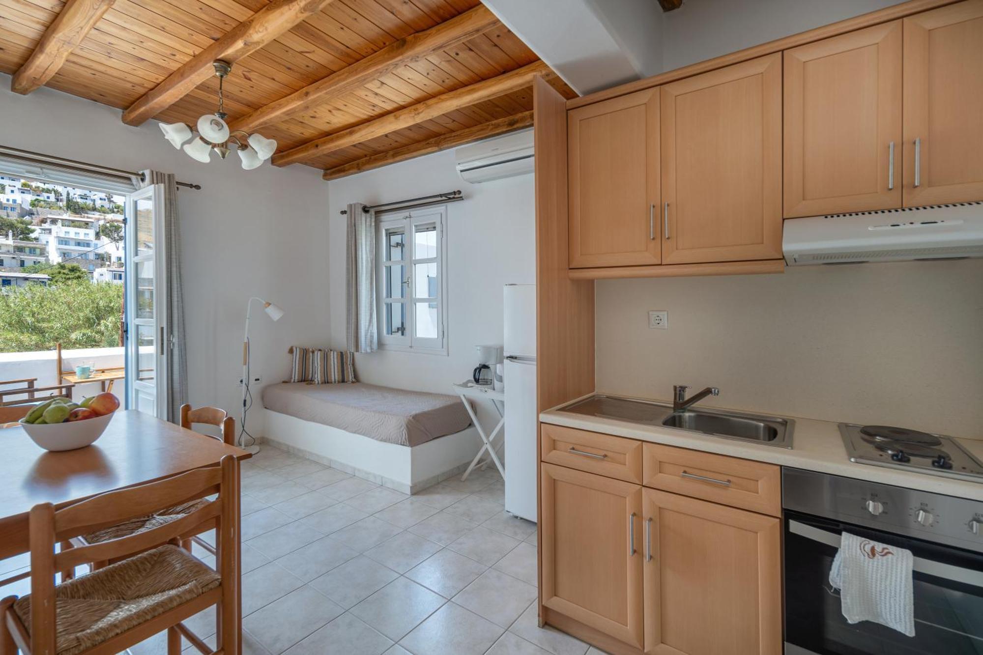 Galazio Seaside Apartments Livadakia الغرفة الصورة